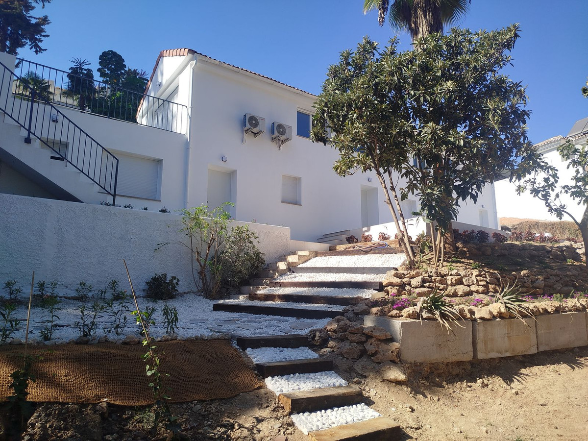 4 bedroom Villas for sale in Mijas – R5199295