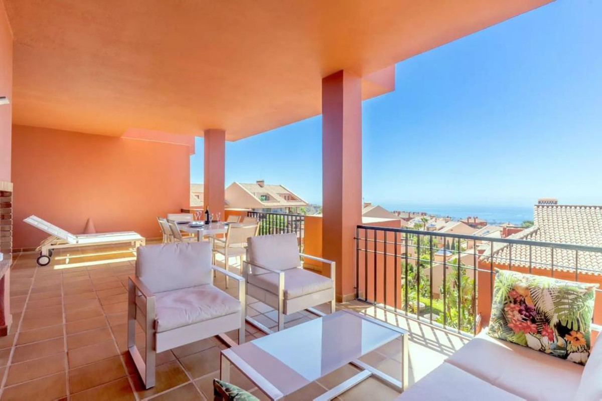 2 bedroom Apartments for sale in Calahonda – R5191459