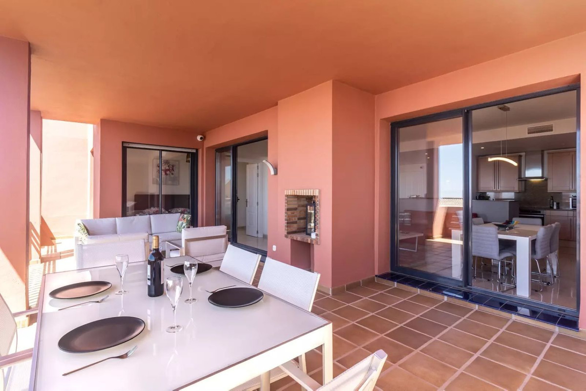 2 bedroom Apartments for sale in Calahonda – R5191459