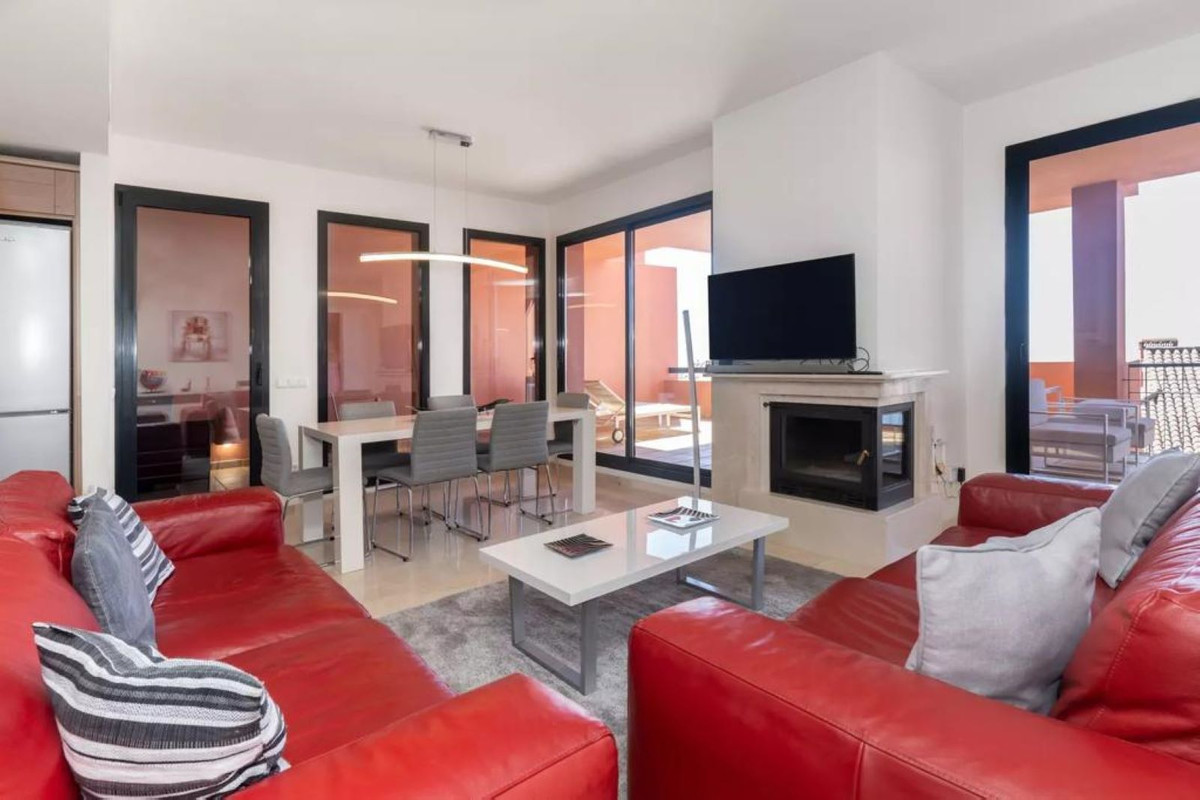 2 bedroom Apartments for sale in Calahonda – R5191459