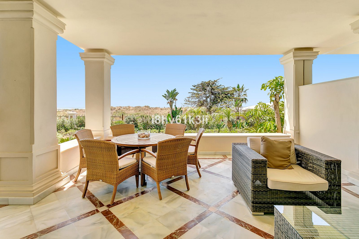 Apartamentos de 3 dormitorios en venta en Los Monteros – R5044456