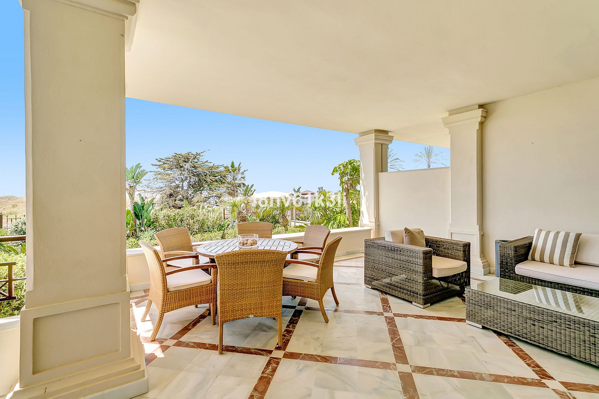 Apartamentos de 3 dormitorios en venta en Los Monteros – R5044456