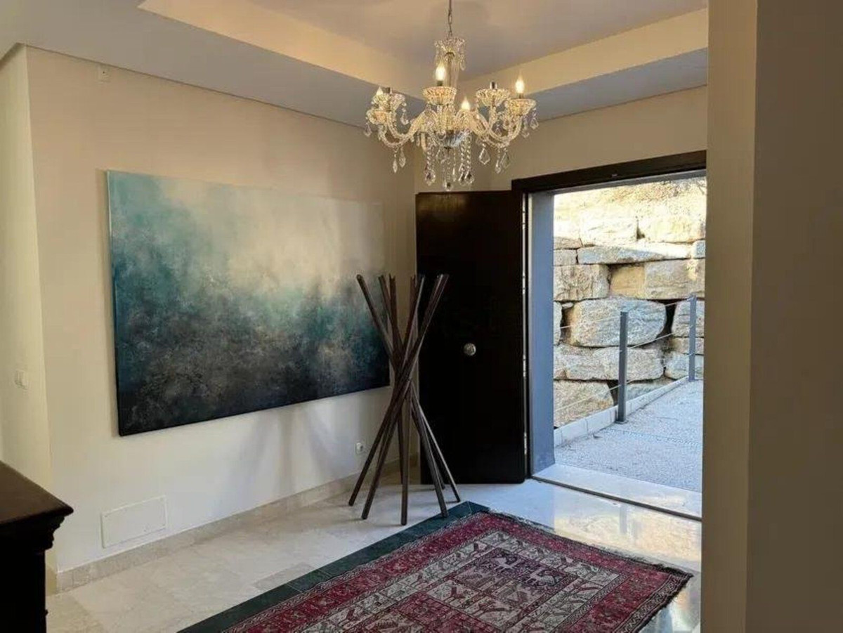 4 bedroom Villas for sale in Elviria – R4930855 4 bedroom Villas for sale in Elviria – R4930855