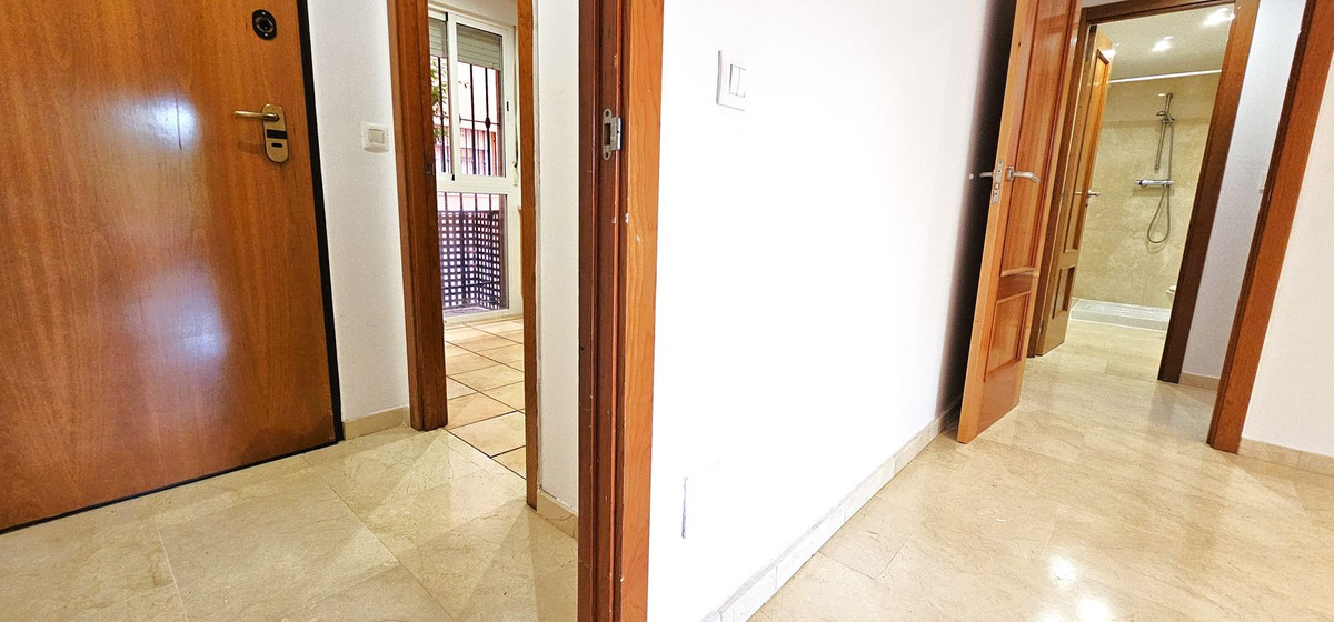 2 bedroom Apartments for sale in Elviria – R5216515