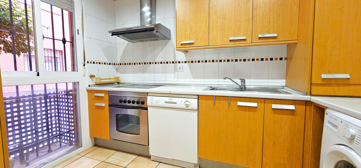 2 bedroom Apartments for sale in Elviria – R5216515