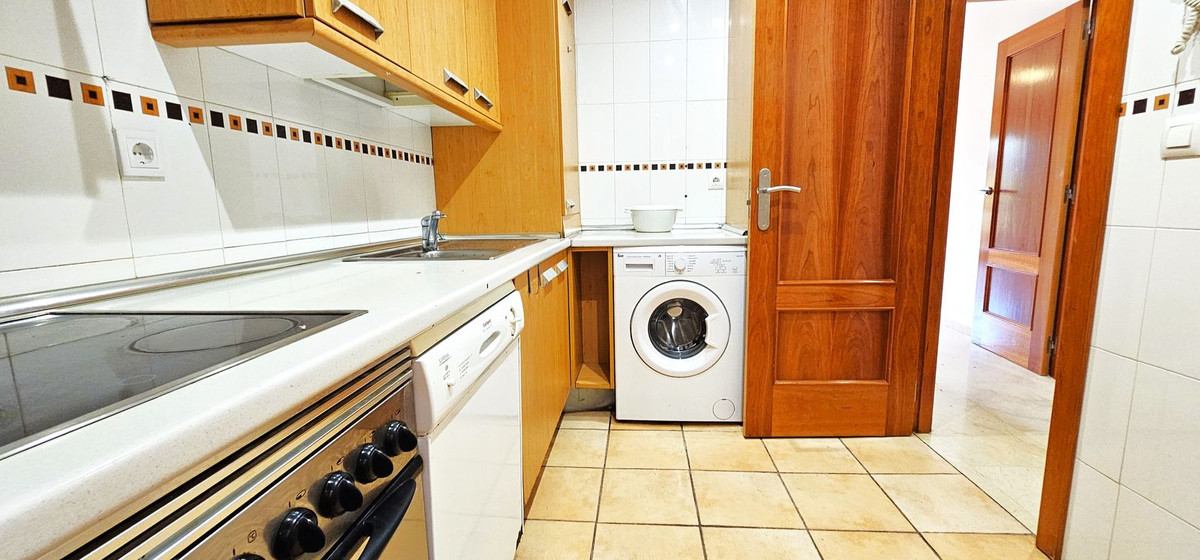 2 bedroom Apartments for sale in Elviria – R5216515