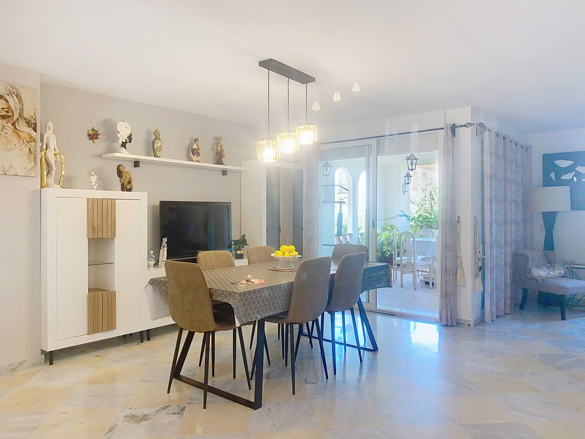 4 bedroom Semi-detached for sale in Guadalmina Alta – R5179825