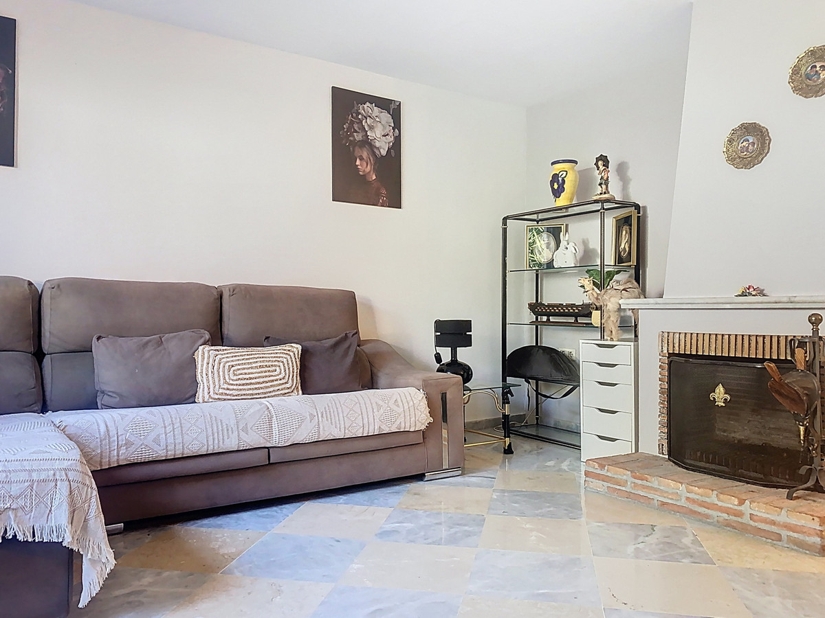 4 bedroom Semi-detached for sale in Guadalmina Alta – R5179825