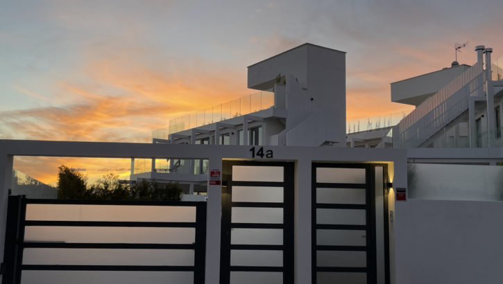 Villas de 4 dormitorios en venta en Marbella – R5204827 Villas de 4 dormitorios en venta en Marbella – R5204827 en