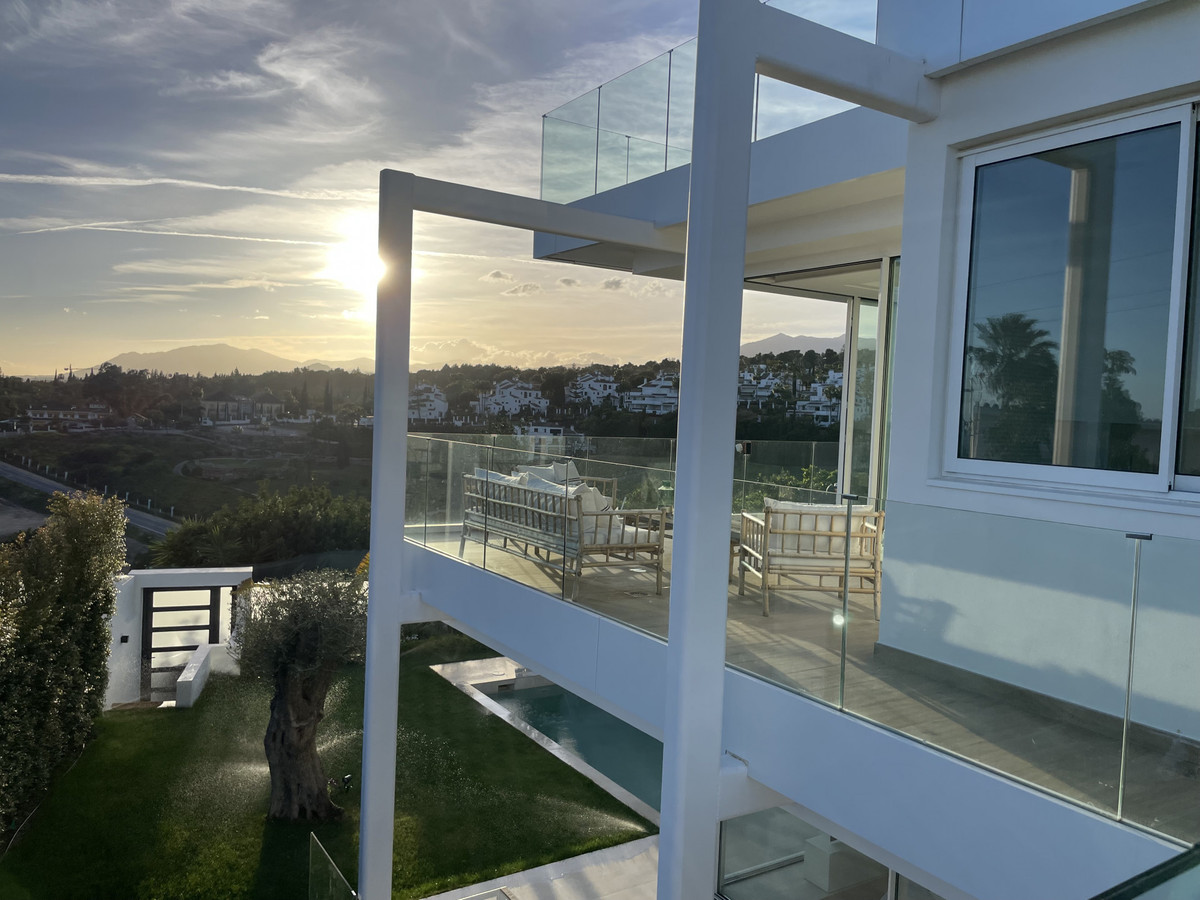 4 bedroom Villas for sale in Marbella – R5204827