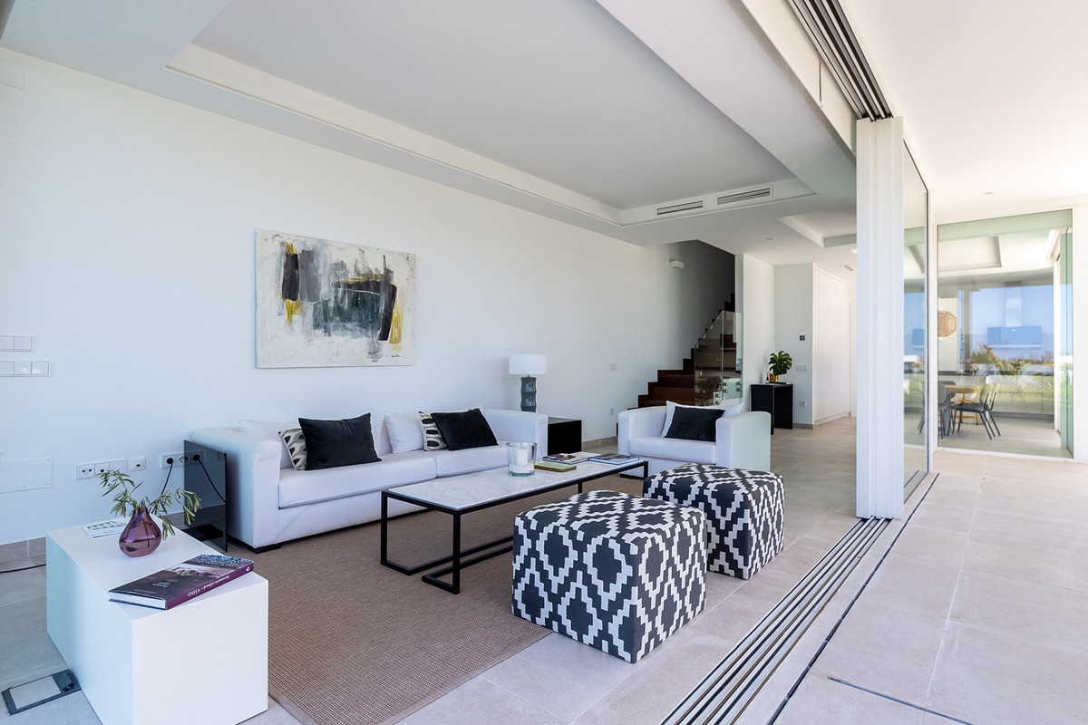 4 bedroom Villas for sale in Marbella – R5204827