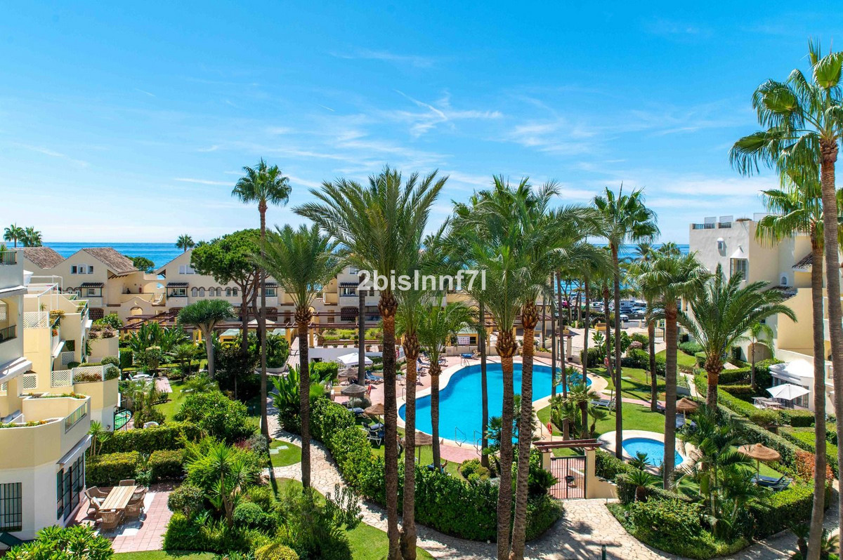 3 bedroom Apartments for sale in Elviria – R4791832