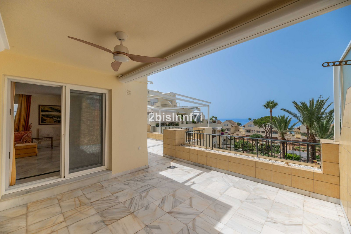 3 bedroom Apartments for sale in Elviria – R4791832