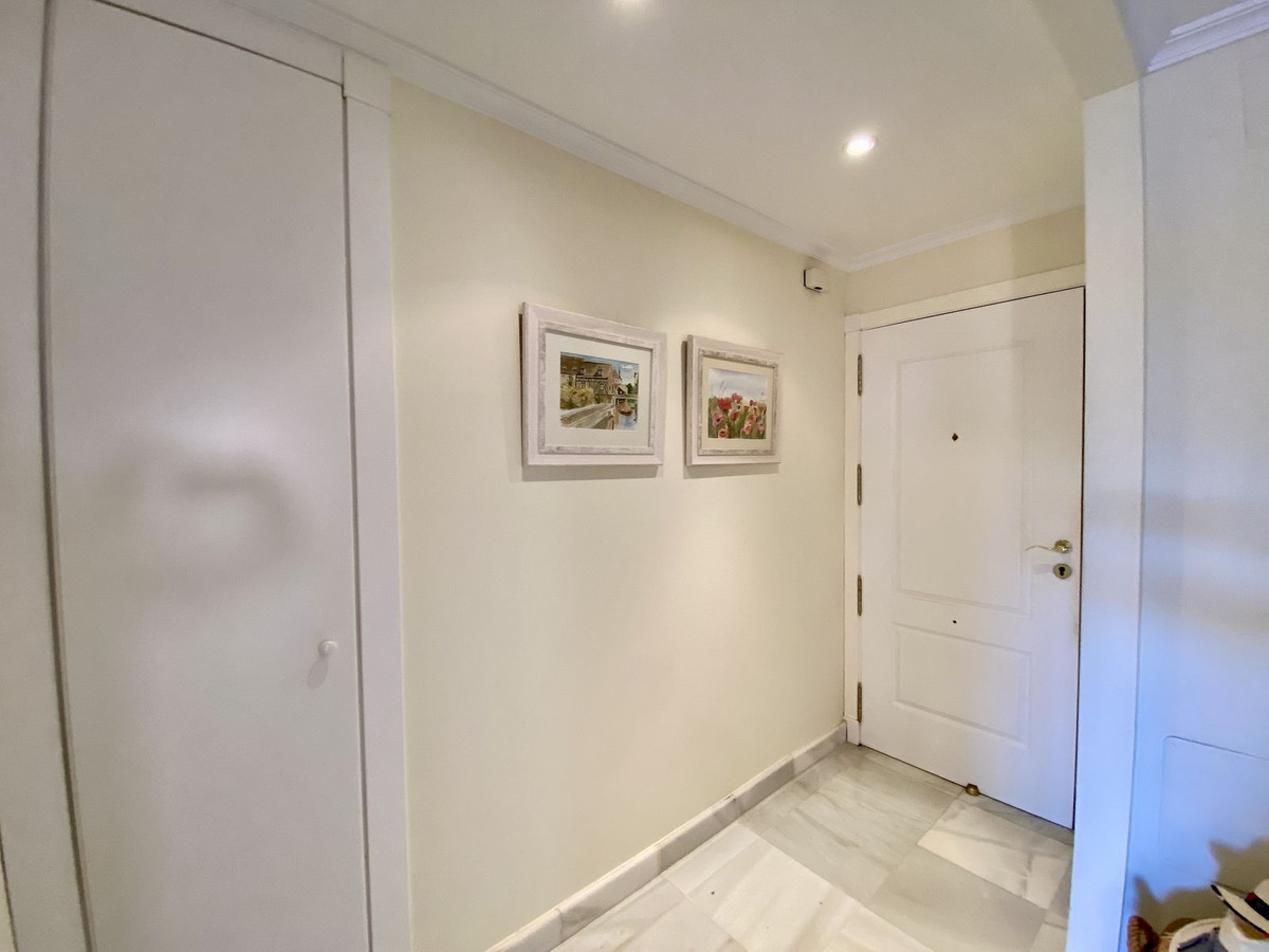 Apartamentos de 3 dormitorios en venta en Hacienda del Sol – R5223202