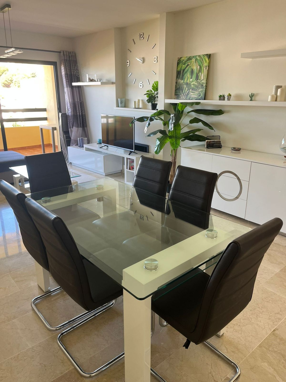 3 bedroom Apartments for sale in Selwo – R5134765 3 bedroom Apartments for sale in Selwo – R5134765