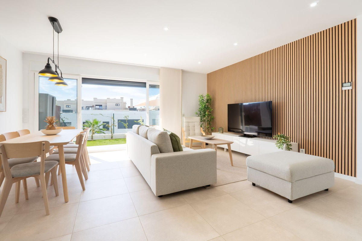 4 bedroom Townhouses for sale in La Cala de Mijas – R5215582 4 bedroom Townhouses for sale in La Cala de Mijas – R5215582