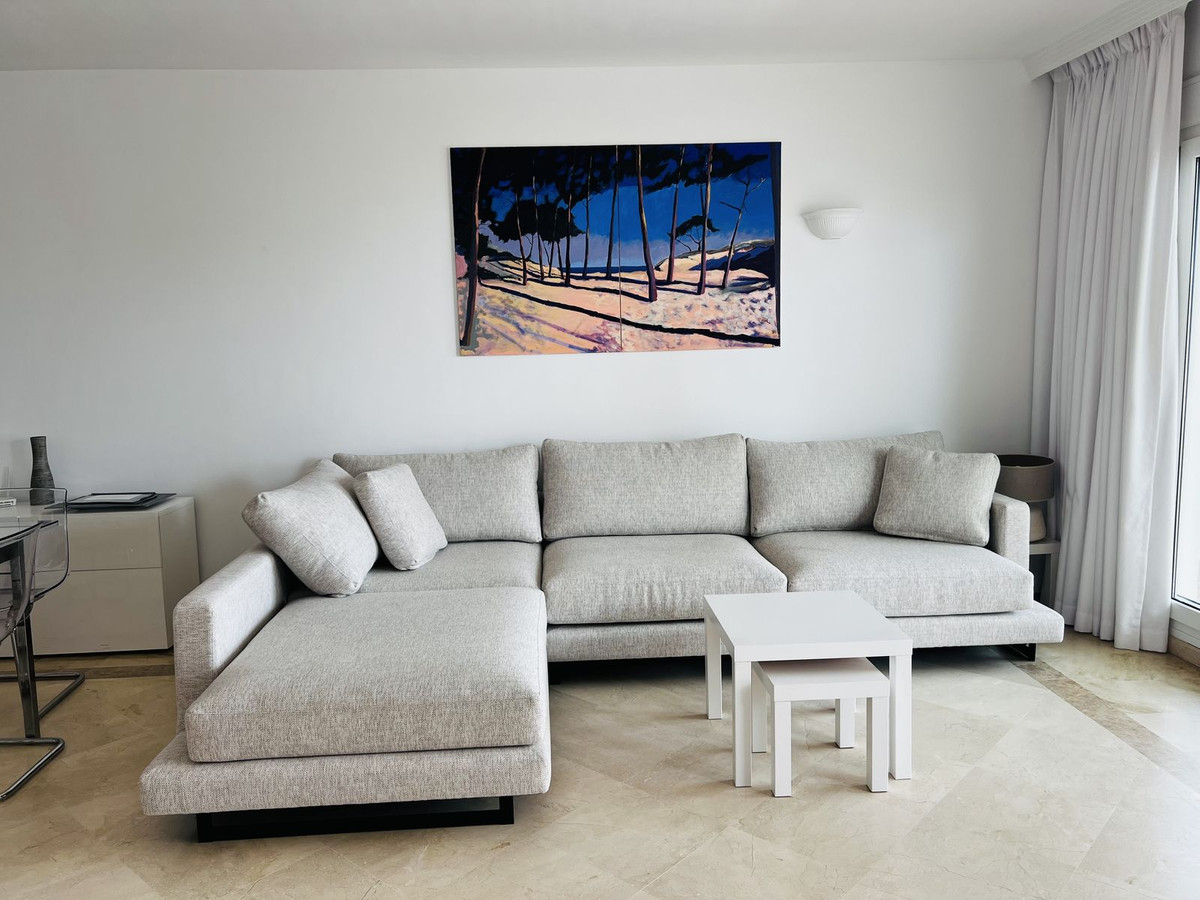 Apartamentos de 3 dormitorios en venta en Marbella – R5070202