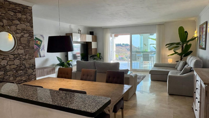 2 bedroom Apartments for sale in Calahonda – R5219575 in 