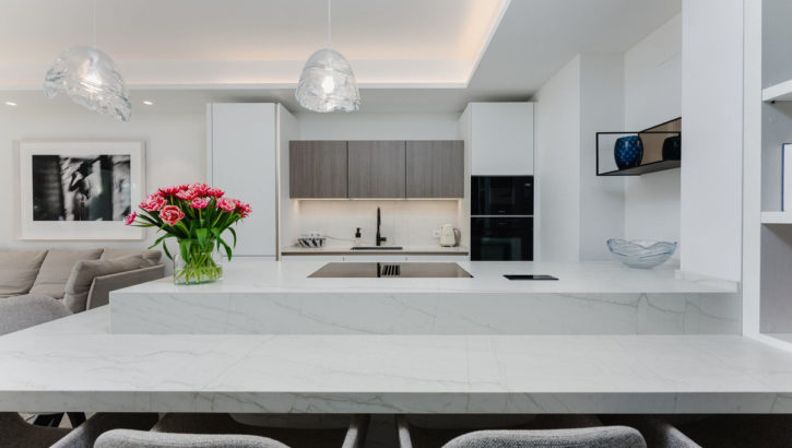 Apartamentos de 3 dormitorios en venta en Milla de Oro – R5198710 en 