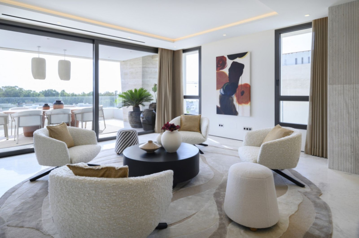 Apartamentos de 4 dormitorios en venta en Marbella – R5061520 Apartamentos de 4 dormitorios en venta en Marbella – R5061520