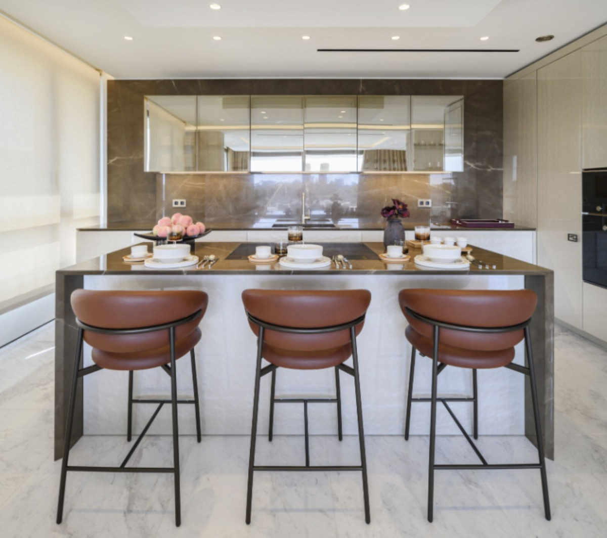 Apartamentos de 4 dormitorios en venta en Marbella – R5061520 Apartamentos de 4 dormitorios en venta en Marbella – R5061520