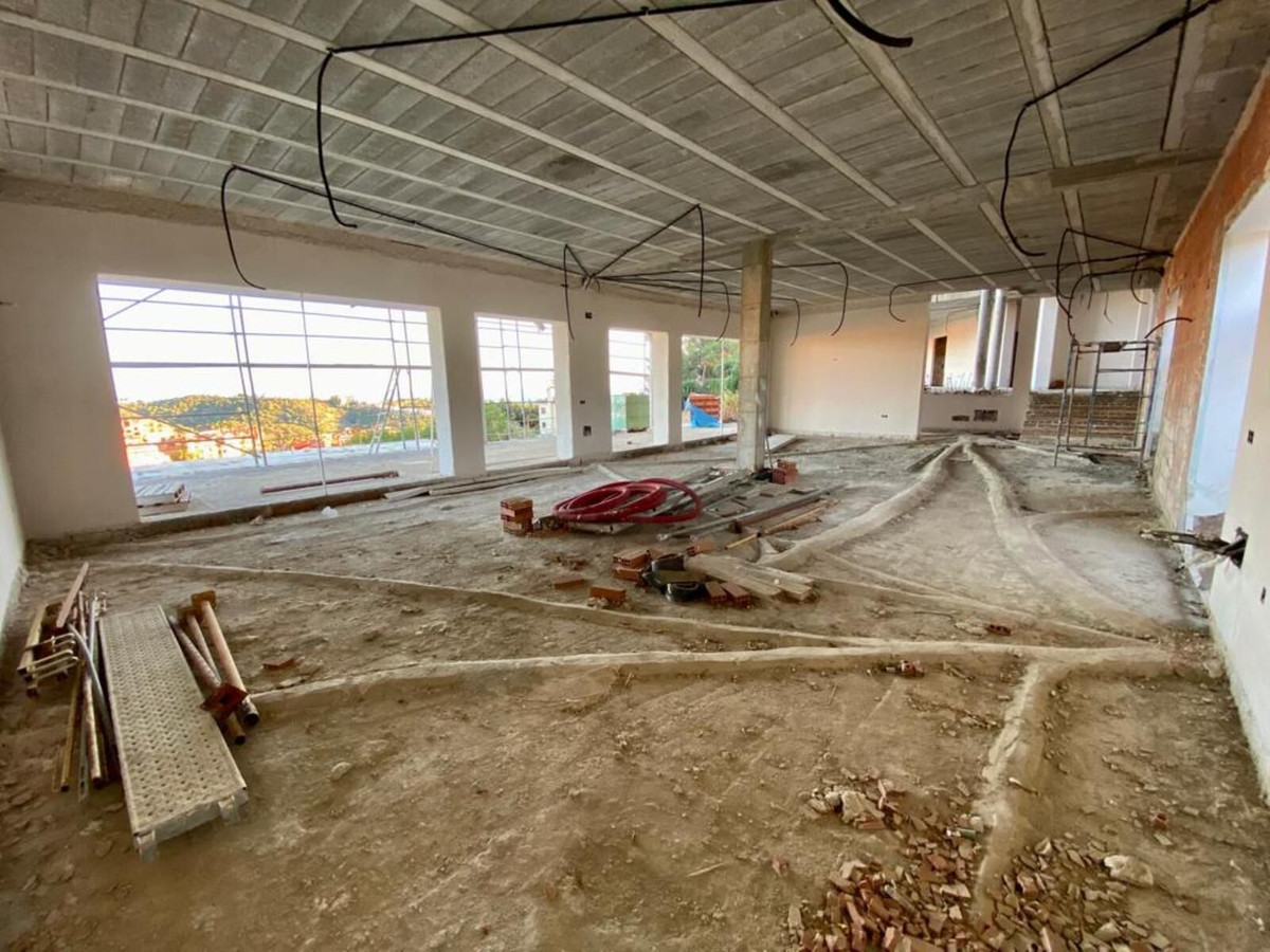 5 bedroom Villas for sale in Las Chapas – R4949926 5 bedroom Villas for sale in Las Chapas – R4949926