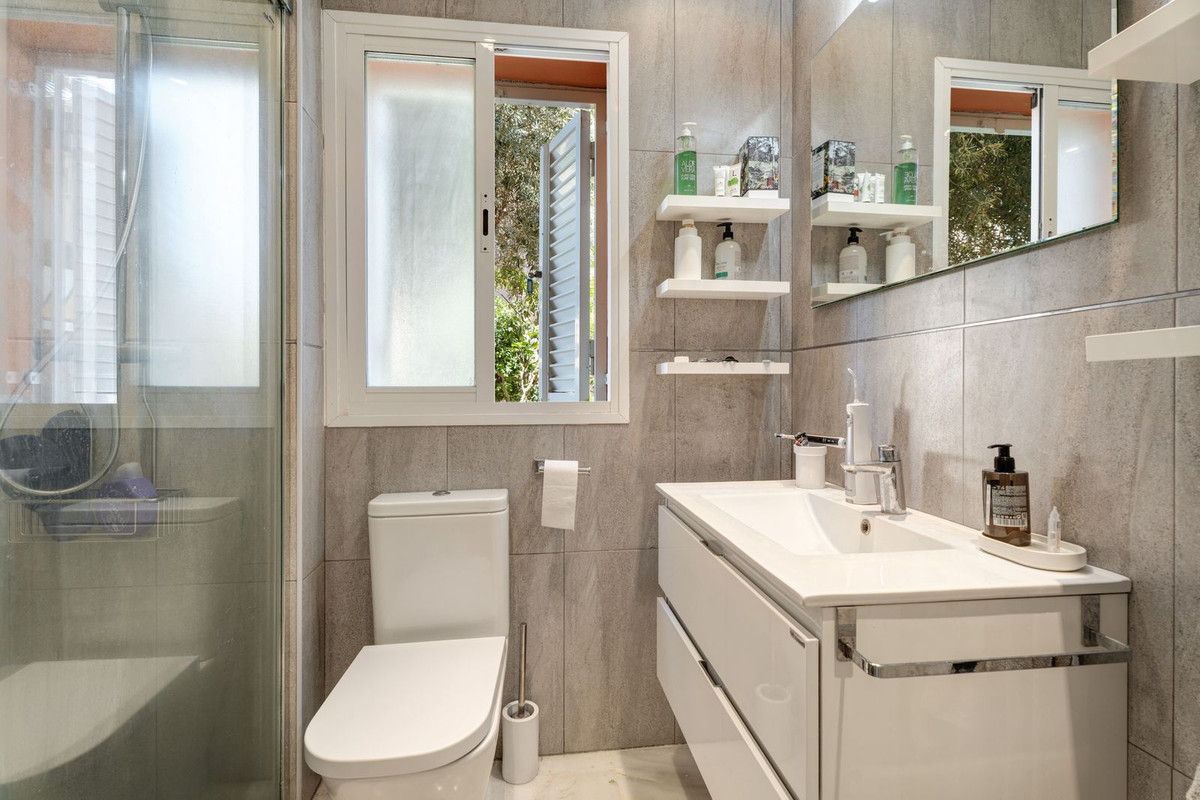 2 bedroom Apartments for sale in Carib Playa – R5199439