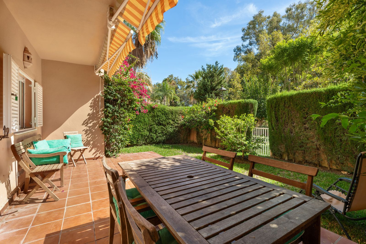 2 bedroom Apartments for sale in Carib Playa – R5199439