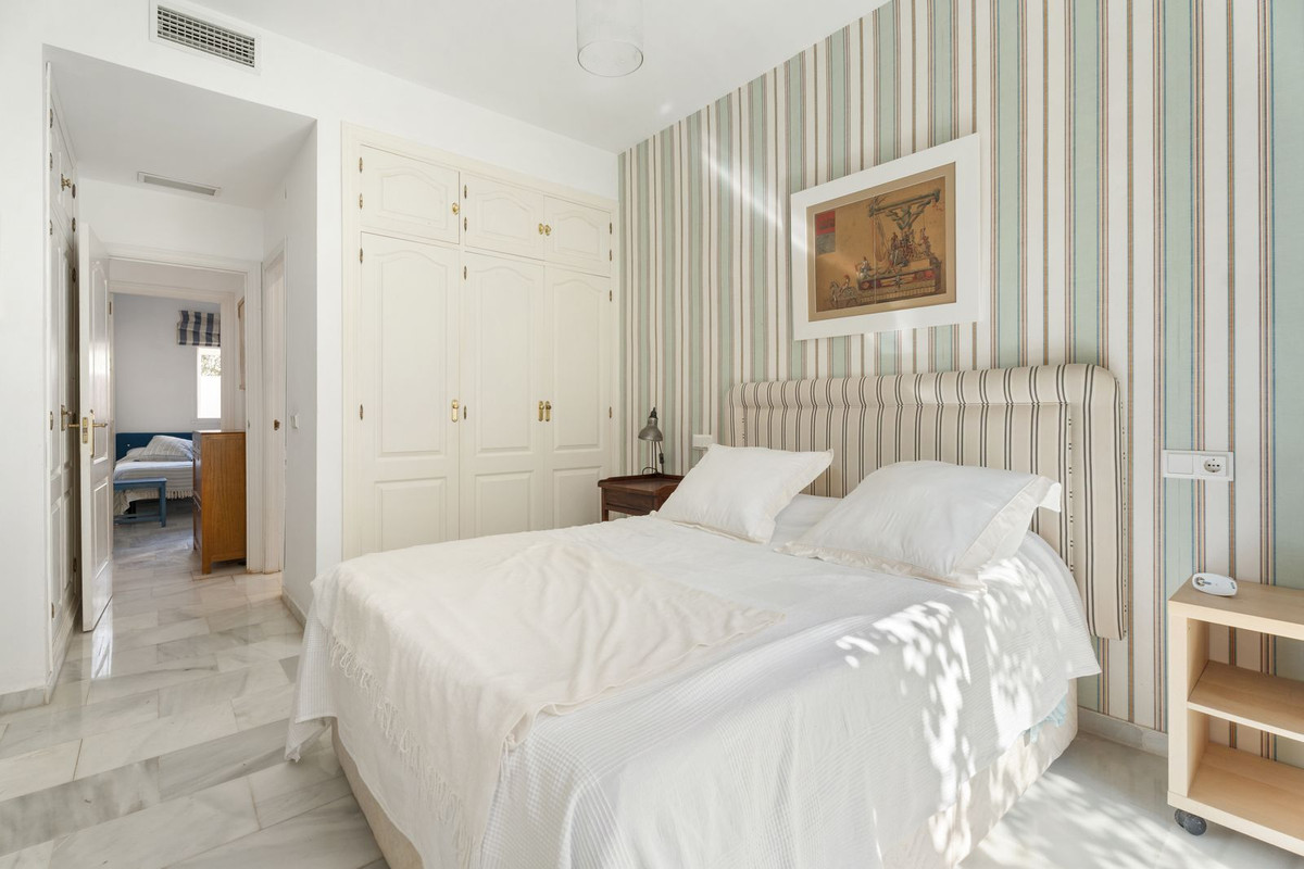 2 bedroom Apartments for sale in Carib Playa – R5199439