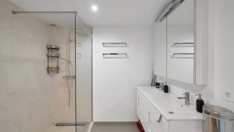 Apartamentos de 2 dormitorios en venta en Marbella – R5225908