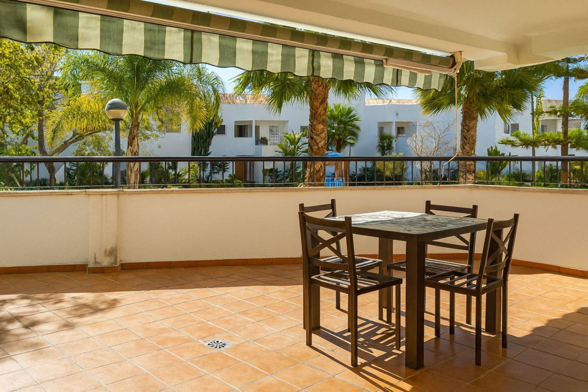 Apartamentos de 2 dormitorios en venta en Guadalmina Baja – R5195236 Apartamentos de 2 dormitorios en venta en Guadalmina Baja – R5195236