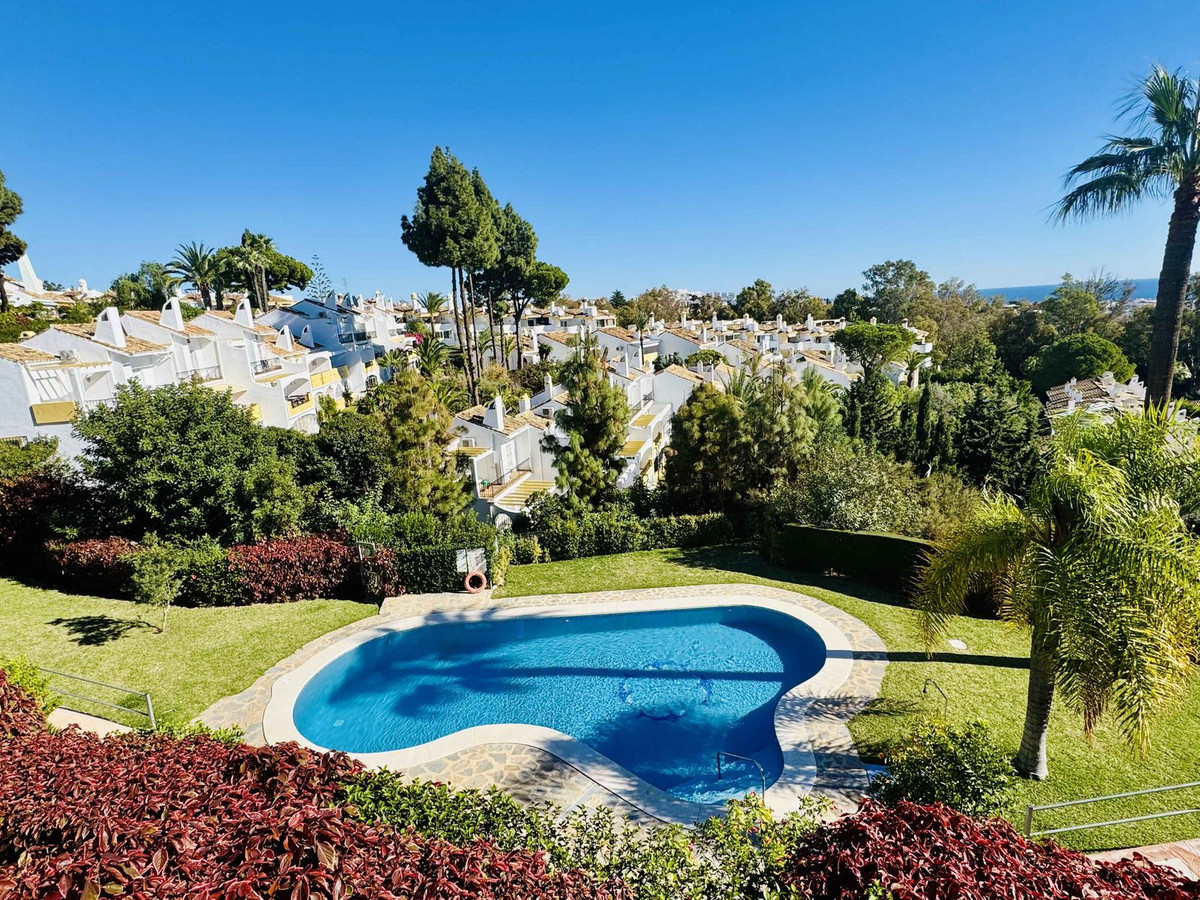 4 bedroom Townhouses for sale in Calahonda – R5191633 4 bedroom Townhouses for sale in Calahonda – R5191633