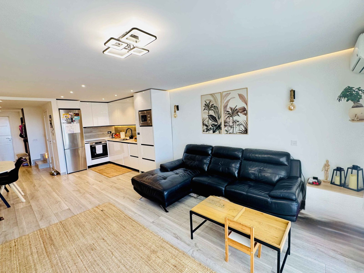 4 bedroom Townhouses for sale in Calahonda – R5191633 4 bedroom Townhouses for sale in Calahonda – R5191633