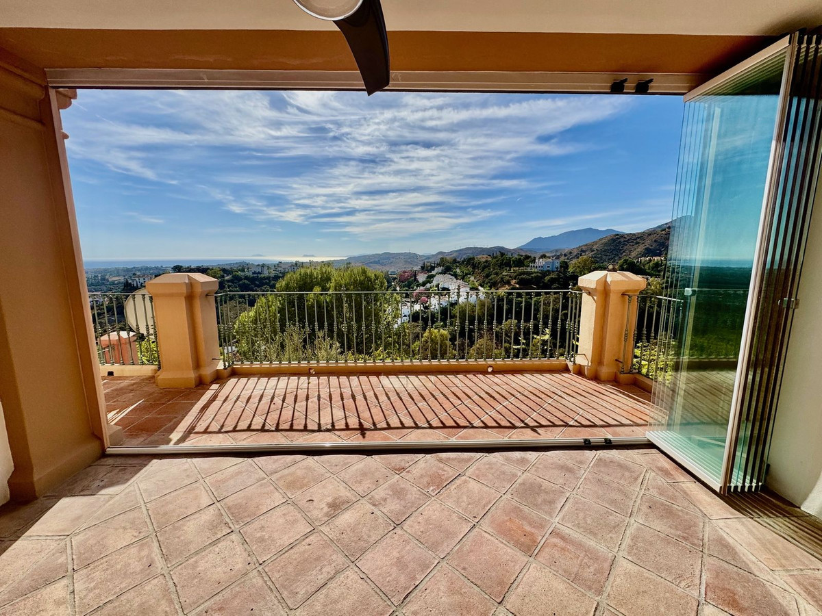 2 bedroom Apartments for sale in Monte Halcones – R5219605 2 bedroom Apartments for sale in Monte Halcones – R5219605