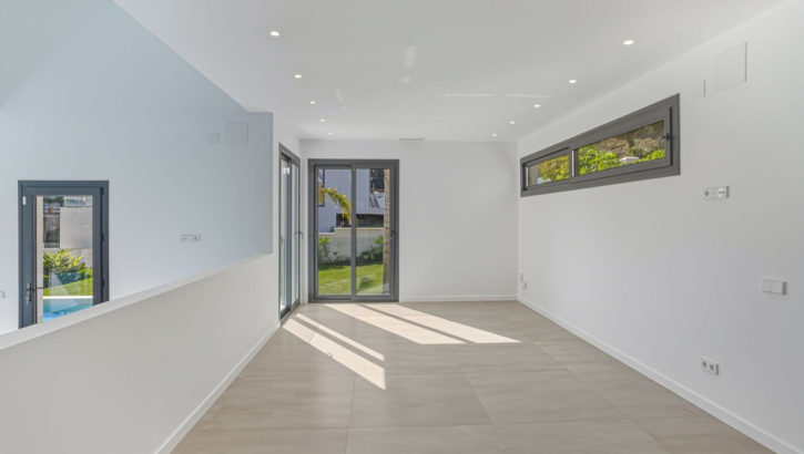 4 bedroom Villas for sale in Elviria – R5176522 in 