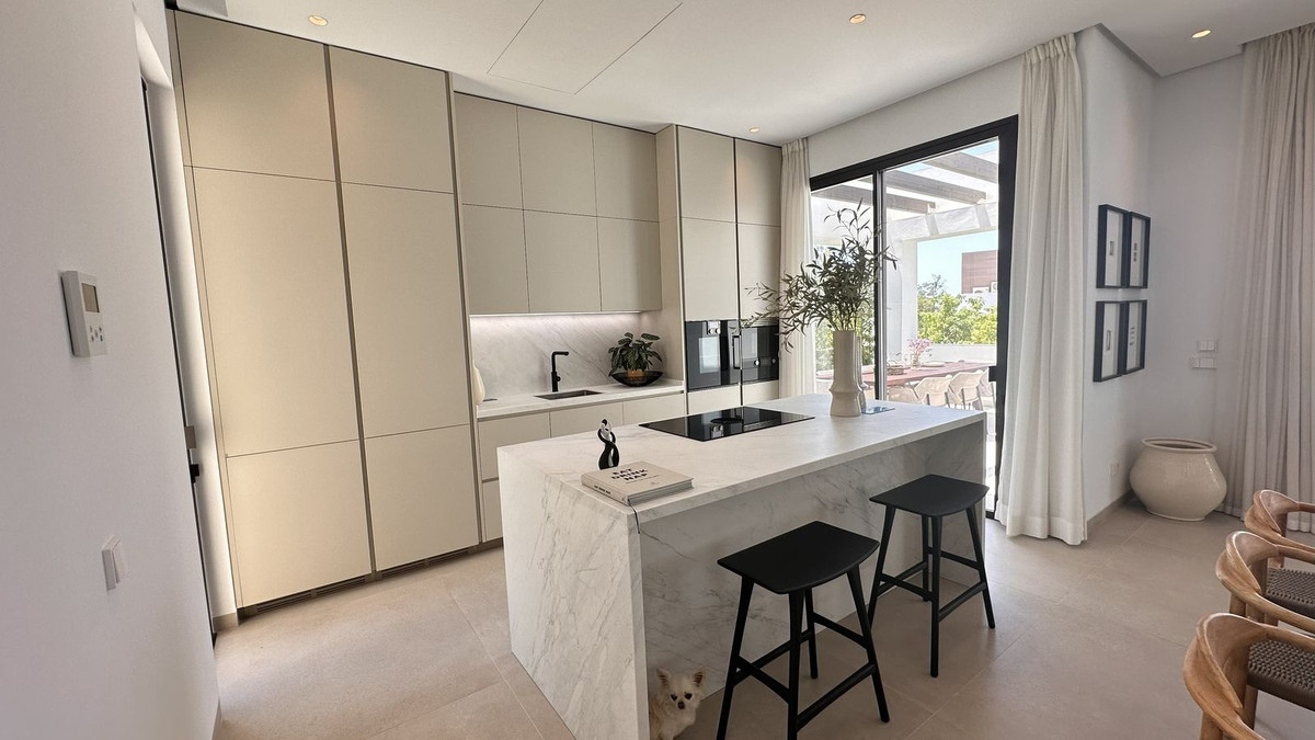 5 bedroom Villas for sale in Marbella – R5187943