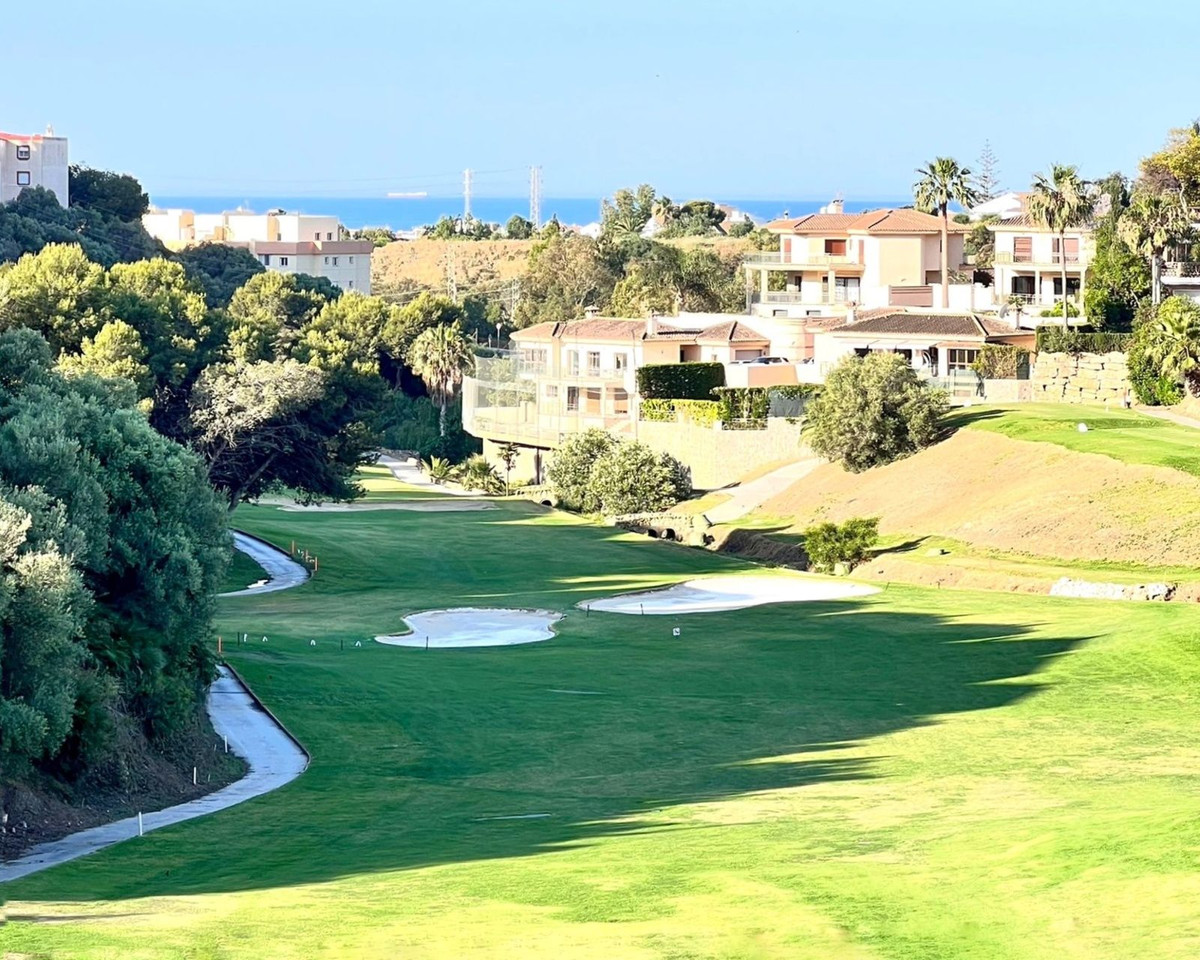 3 bedroom Villas for sale in Riviera del Sol – R5222008