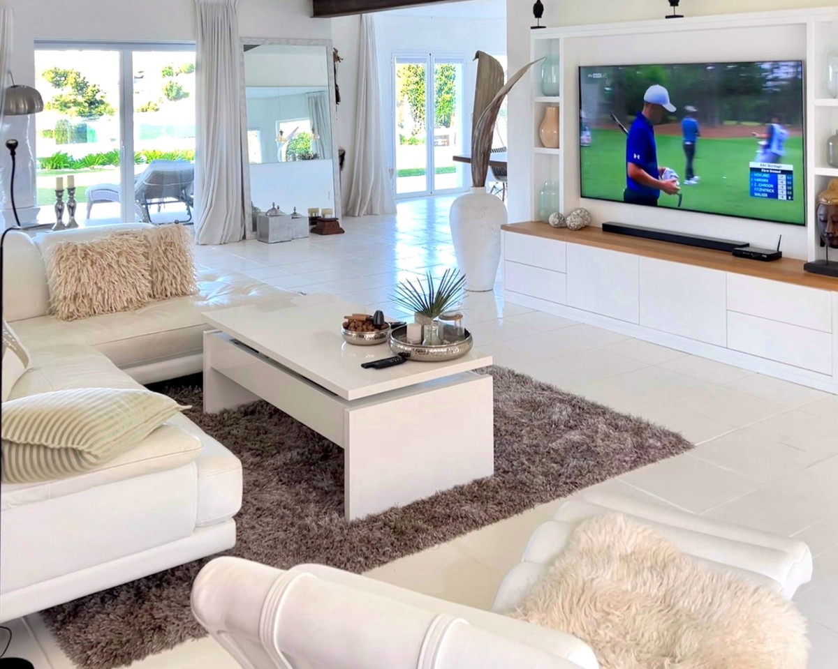 3 bedroom Villas for sale in Riviera del Sol – R5222008