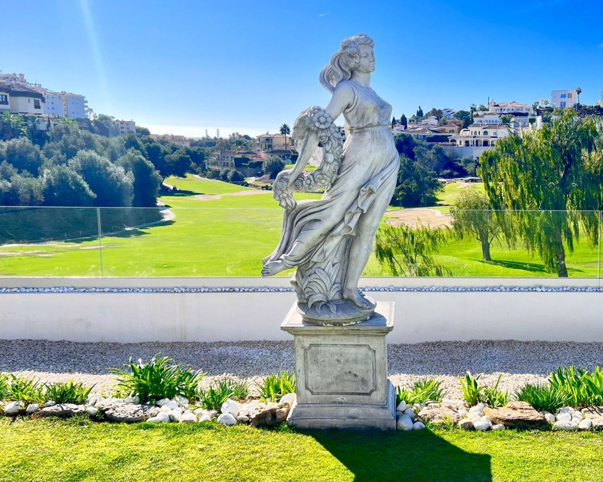 3 bedroom Villas for sale in Riviera del Sol – R5222008