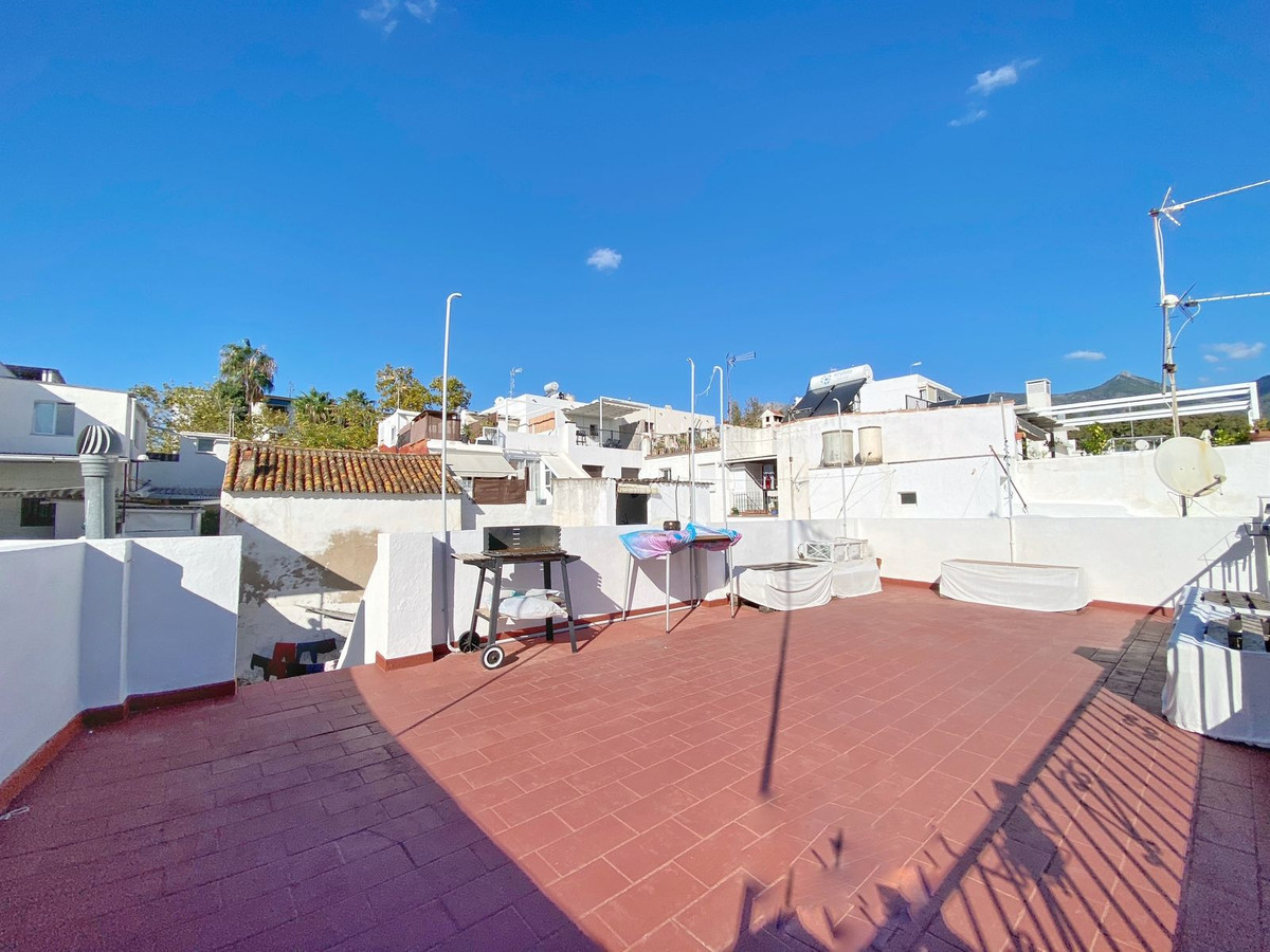 Adosados de 4 dormitorios en venta en Marbella – R5217793