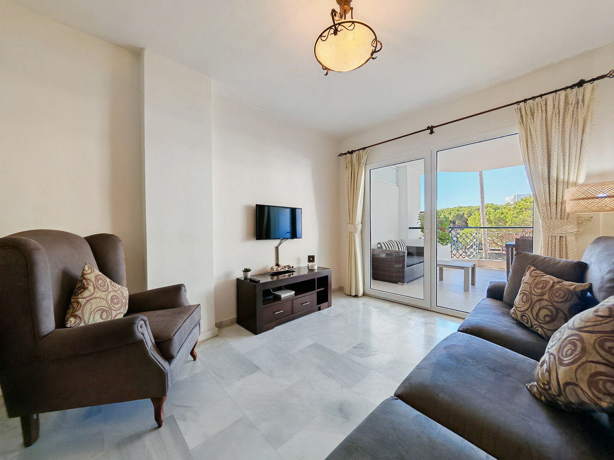 2 bedroom Apartments for sale in Calahonda – R5209339