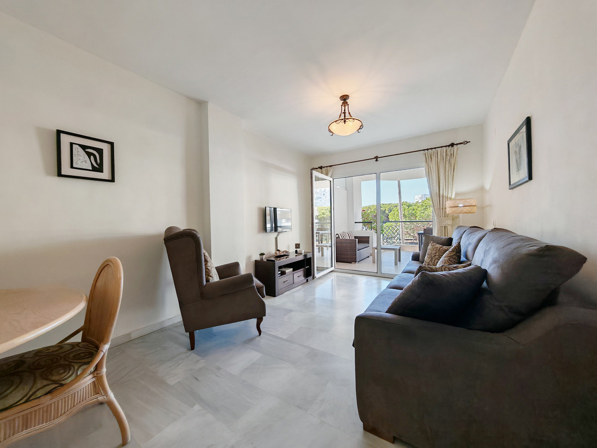 2 bedroom Apartments for sale in Calahonda – R5209339