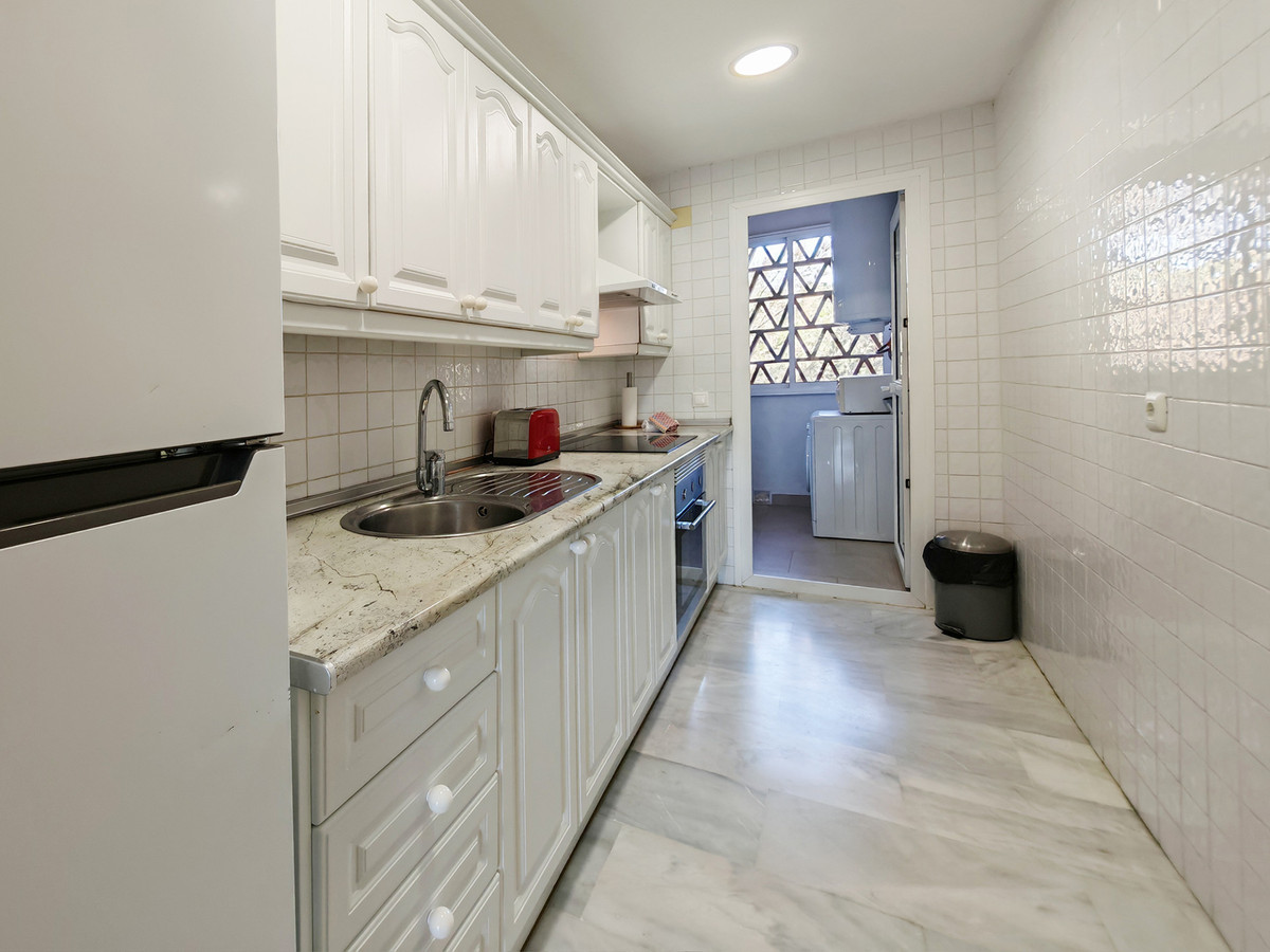 2 bedroom Apartments for sale in Calahonda – R5209339