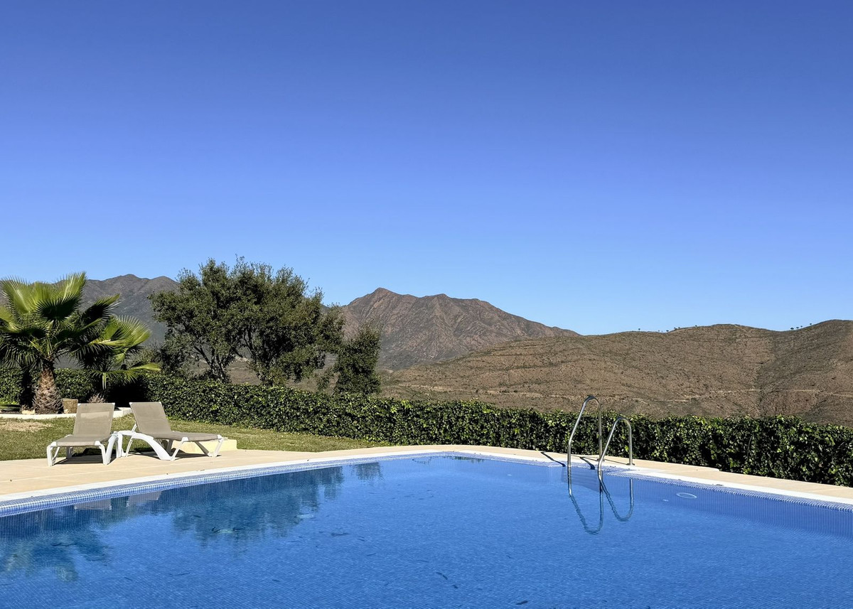 3 bedroom Townhouses for sale in Elviria – R5234605