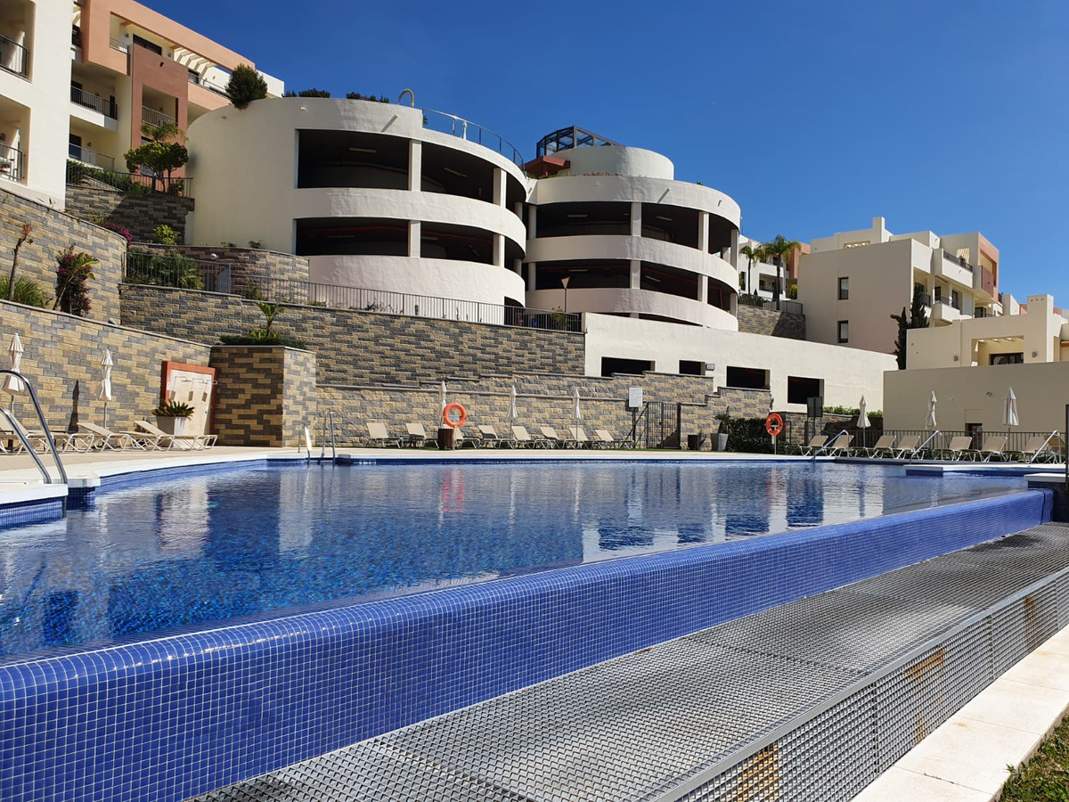 Apartamentos de 2 dormitorios en venta en Altos de los Monteros – R5214430 Apartamentos de 2 dormitorios en venta en Altos de los Monteros – R5214430