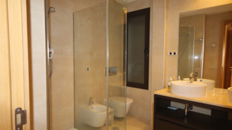 Apartamentos de 2 dormitorios en venta en Altos de los Monteros – R5214430