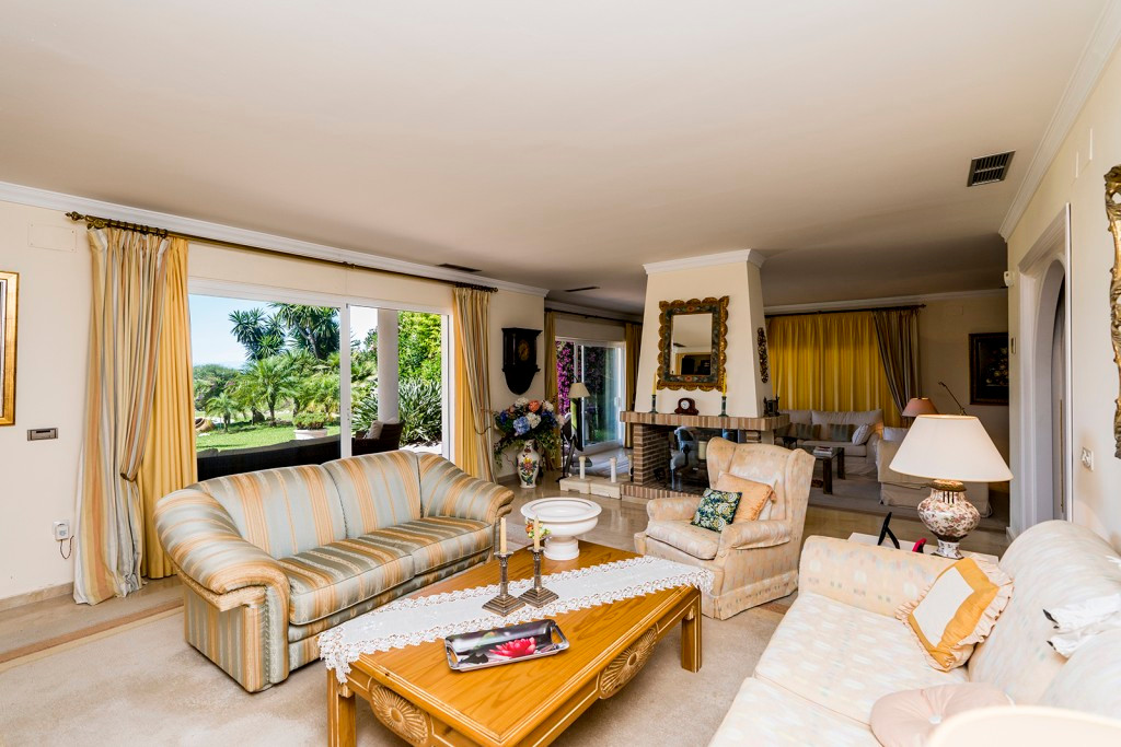 4 bedroom Villas for sale in Marbella – R5232610 4 bedroom Villas for sale in Marbella – R5232610