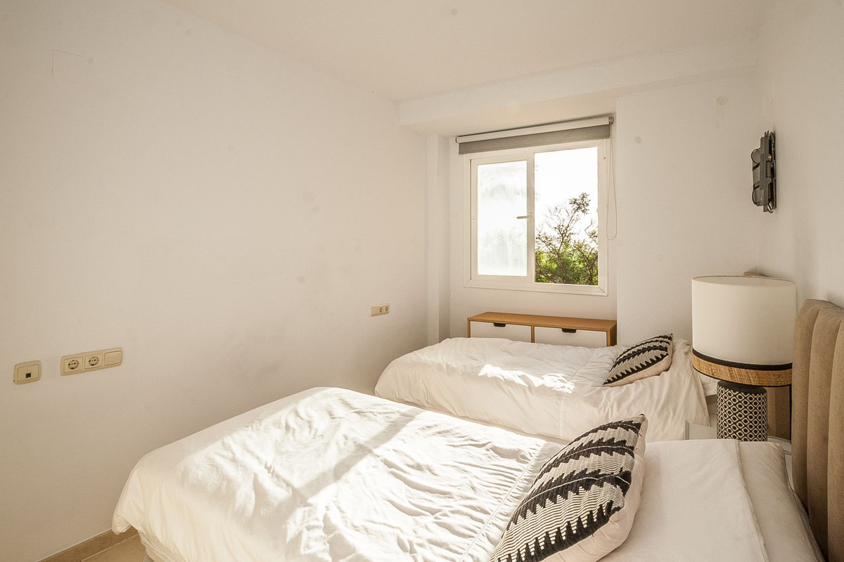 2 bedroom Apartments for sale in Elviria – R5225557