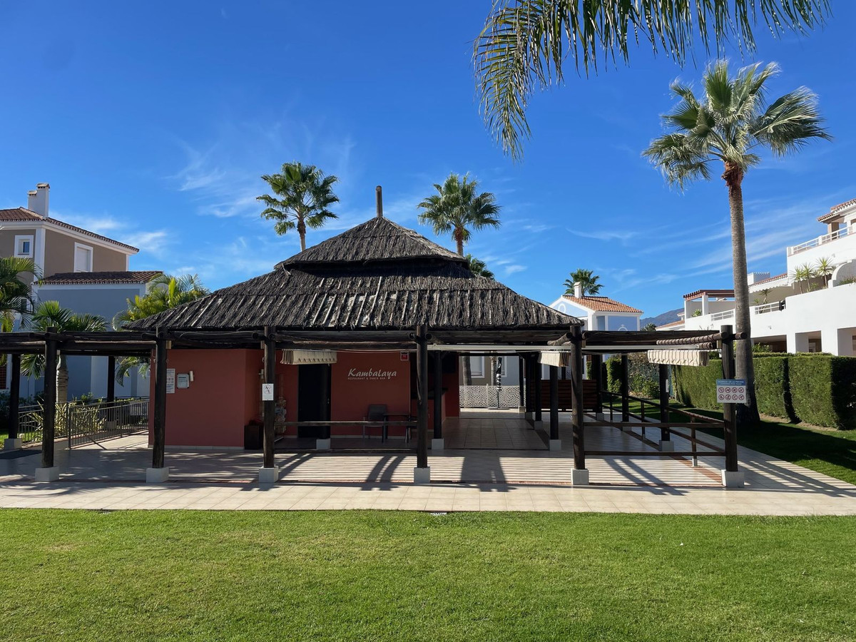 2 bedroom Apartments for sale in Nueva Milla de Oro – R5234476