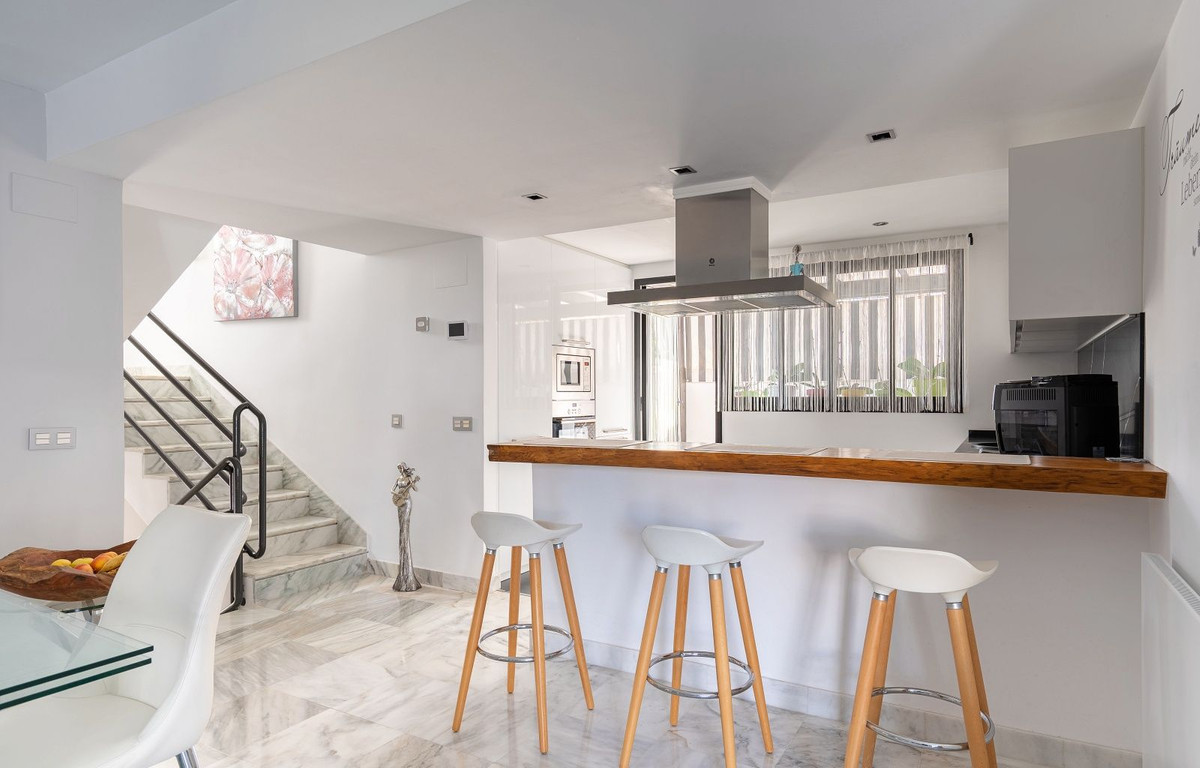 3 bedroom Townhouses for sale in Atalaya – R5196895 3 bedroom Townhouses for sale in Atalaya – R5196895